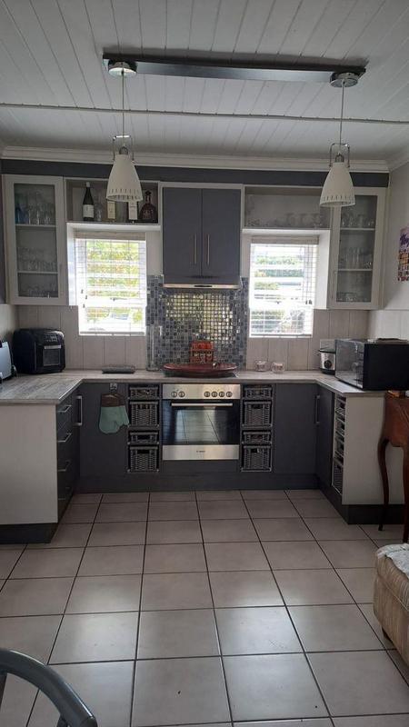 3 Bedroom Property for Sale in Stilbaai Wes Western Cape